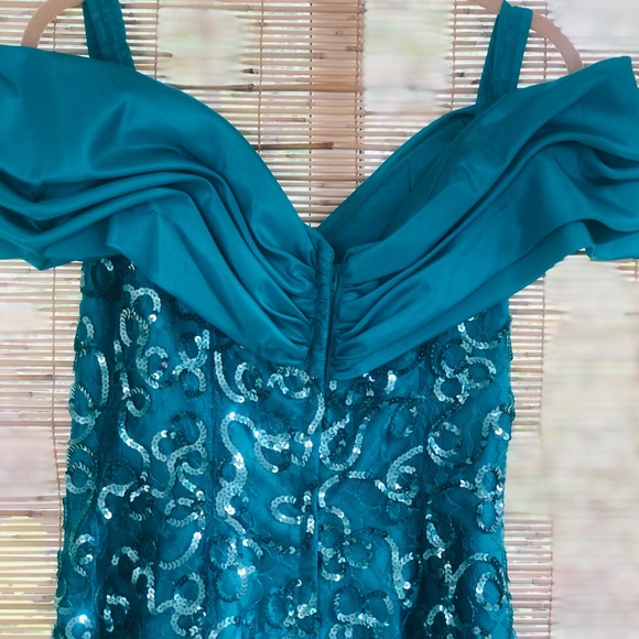 Mike Benet Formal Gown - Picture 7 of 11